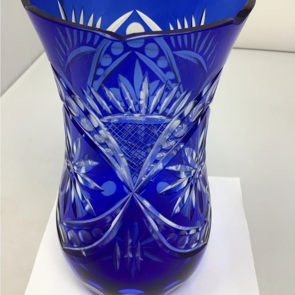 Elegant Blue Cobalt Cut To Clear Glass Vase